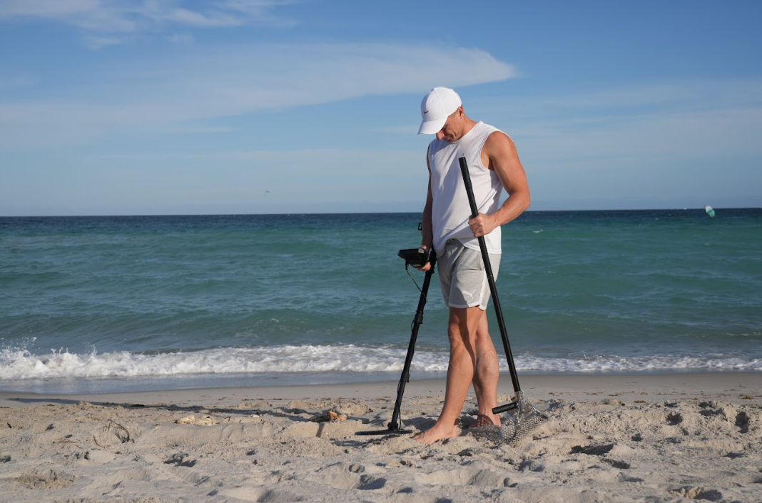 How to use a metal detector correctly?